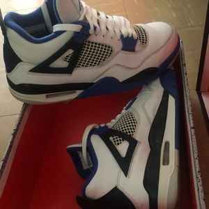 Jordan 4
